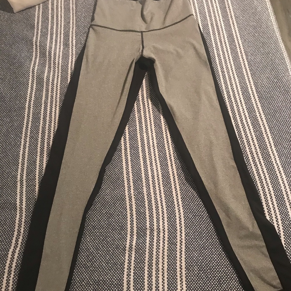 DYI COLORBLOCK LEGGING - EUC